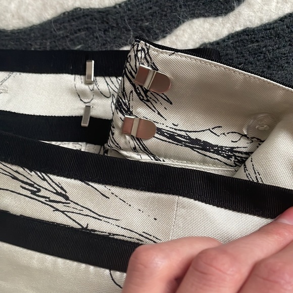 Brooks Brothers silk pants -size 2 - Picture 9 of 9